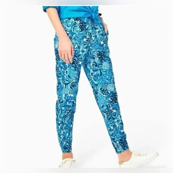 Lilly Pulitzer Pants - Lilly Pulitzer 29" Rici Stretch Jogger Pant Resort White Mermazing small
